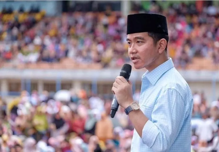 Polemik akun Fufufafa yang masih berlanjut.