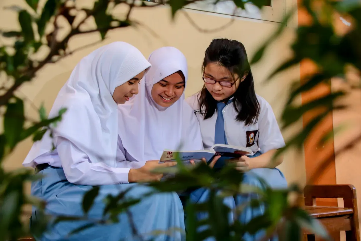 Ilustrasi Pelajar SMA. (Sumber: Unsplash/Ed Us)