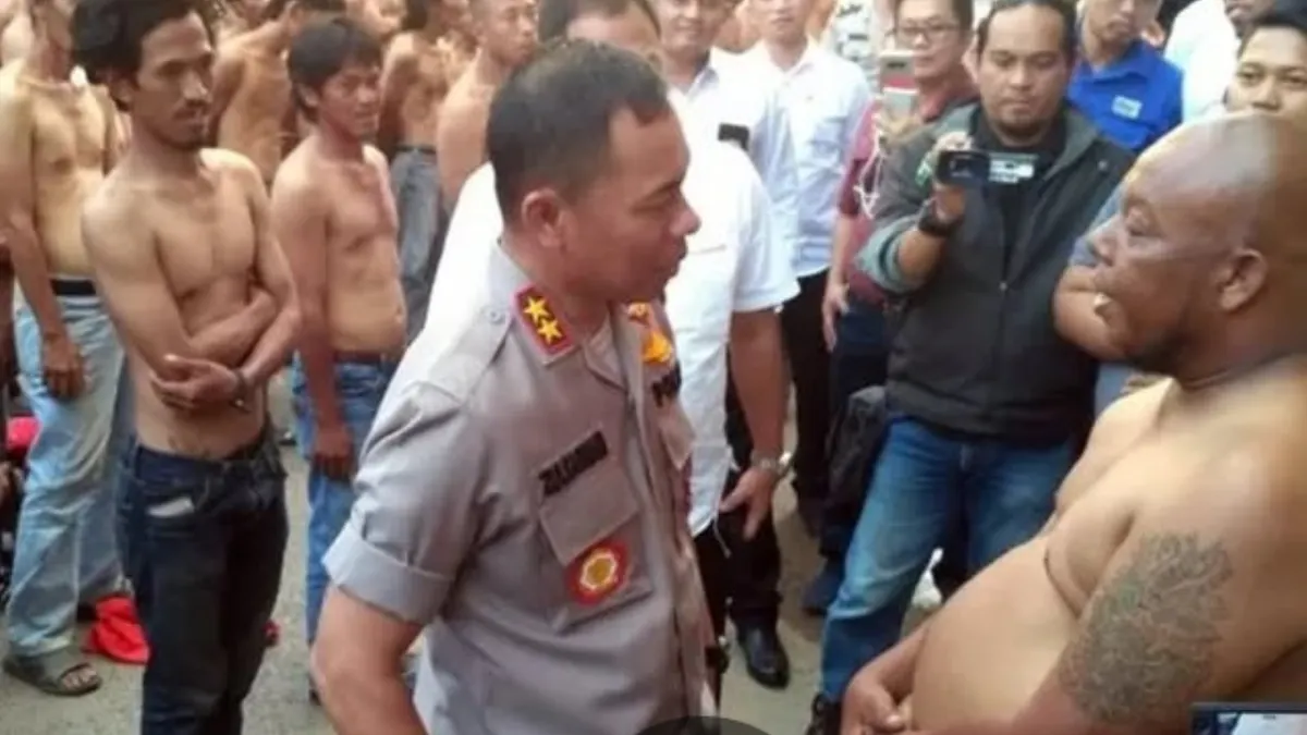 Dalam beberapa bulan terakhir, sejumlah platform media tengah dibuat resah dengan maraknya pemberitaan mengenai kisruh preman berkedok ormas.