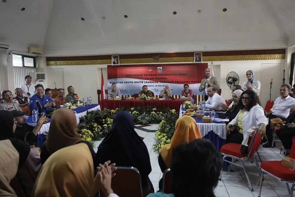 Kabar bahagia bagi penerima manfaat bansos karena beberapa program bantuan pemerintah dicairkan mulai hari ini hingga 28 Februari 2025.
