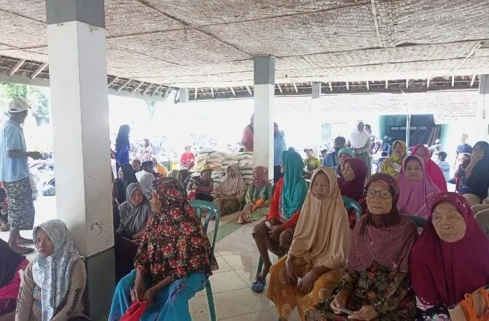 Dalam upaya mengoptimalkan program ini, pemerintah secara tegas membatasi kelompok penerima Bansos. Siapa saja yang berhak?