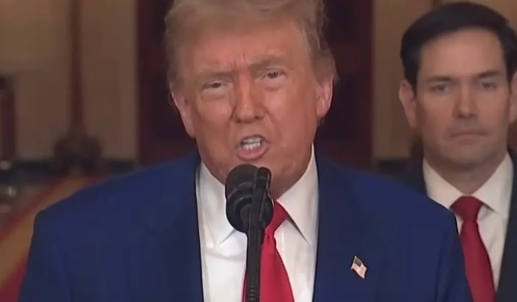 Presiden Amerika Serikat (AS) Donald Trump baru-baru ini melontarkan pernyataan bahwa militer AS telah menghancurkan fasilitas pengayaan nuklir Iran di tiga lokasi utama yaitu Fordow, Natanz, dan Esfahan.