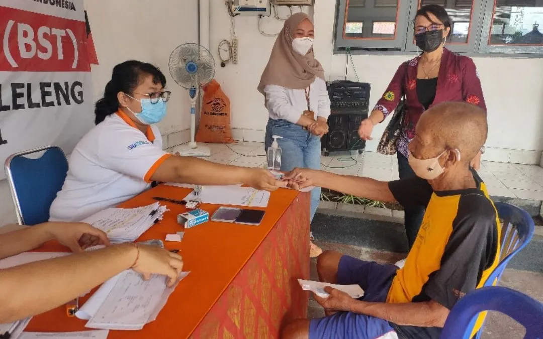 Ilustrasi. Pemerintah pusat kembali menginstruksikan agar tiga jenis bantuan sosial tunai (bansos) segera dicairkan kepada seluruh Keluarga Penerima Manfaat (KPM).