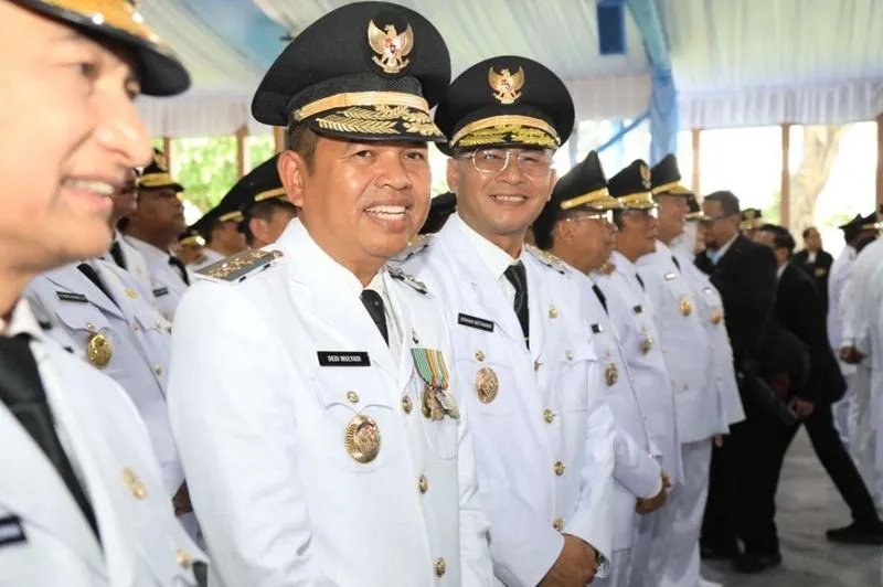 Metode Vasektomi menuai polemik dan banyak penolakan, Gubernur Jawa Barat Dedi Mulyadi menawarkan alternatif lain untuk KB pria.