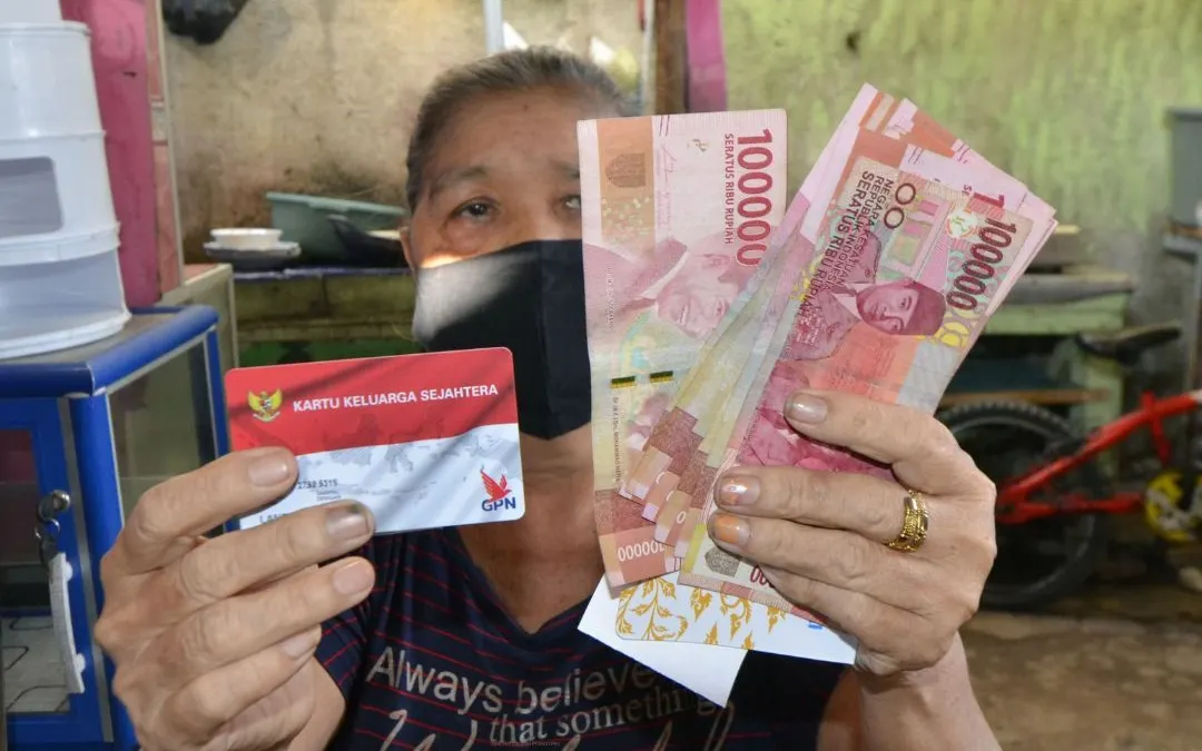 Illustrasi. Pemerintah kembali menyalurkan sejumlah program bantuan sosial (bansos) tunai kepada masyarakat pada bulan Mei 2025.