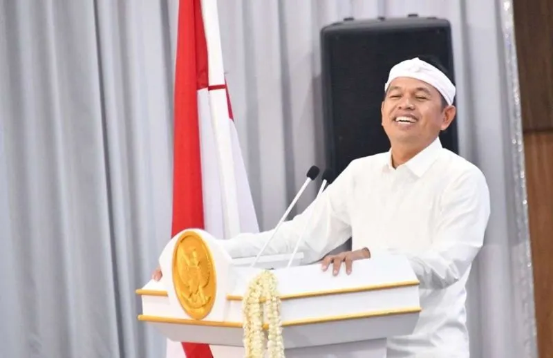 Usulan Gubernur Jawa Barat, Dedi Mulyadi, untuk menjadikan vasektomi atau KB pria sebagai syarat penerima bansos memicu pro dan kontra.