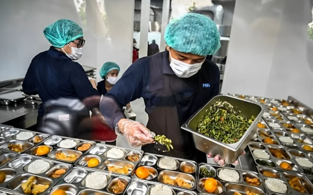 Salah satu Dapur Makan Bergizi Gratis (MBG) yang berlokasi di Kalibata, Pancoran, Jakarta Selatan, resmi berhenti sejak Maret 2025