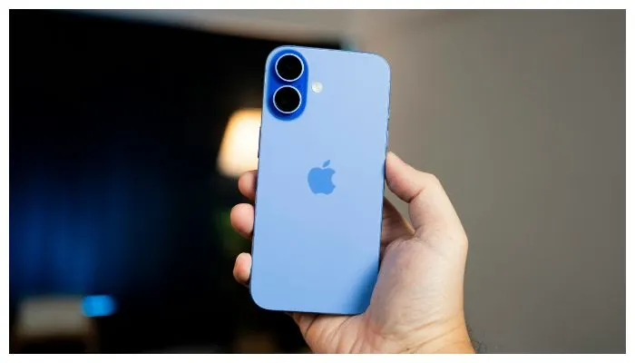 iPhone 16