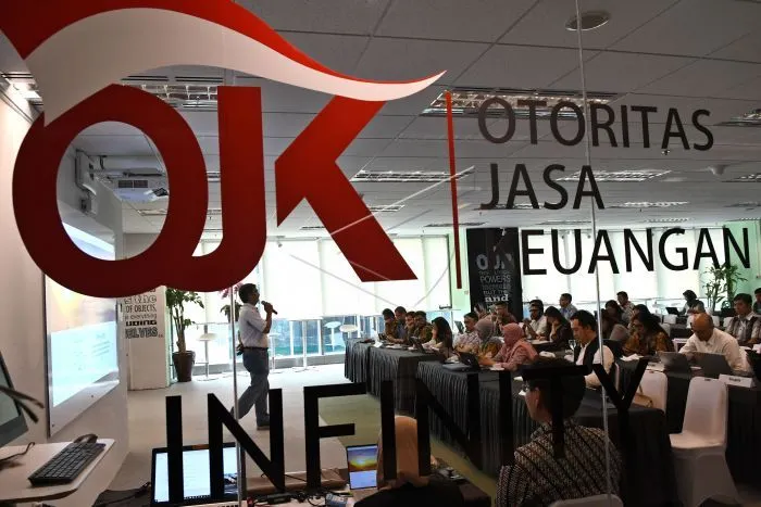 Otoritas Jasa Keuangan (OJK) mengganti nama istilah pinjaman online (pinjol) jadi pinjaman daring (pindar).