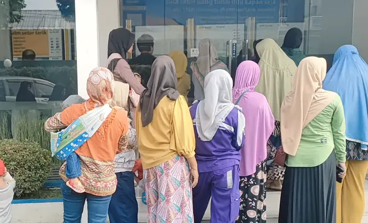 Ilustrasi. Penerima Manfaat Bantuan Sosial (Bansos)