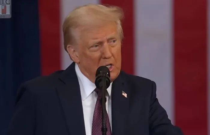 Donald Trump telah mengumumkan pengecualian tarif untuk sejumlah produk elektronik yang diimpor dari China.