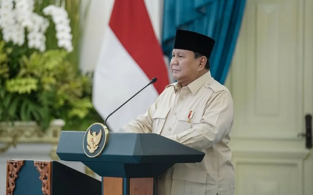 Presiden Prabowo Subianto menyampaikan pesan tegas kepada para kader Partai Gerindra dan organisasi sayapnya agar tidak tergesa-gesa menyuarakan dukungan masa jabatan dua periode.