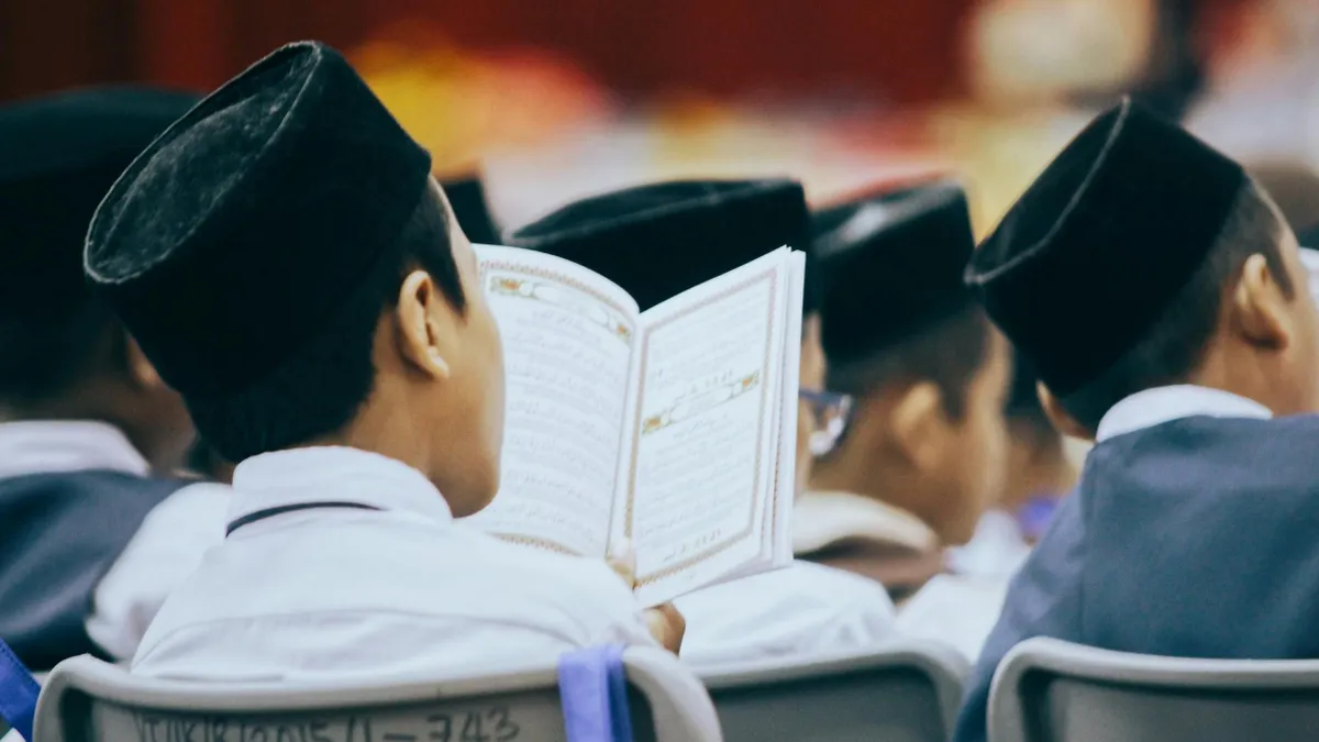 6 Amalan Utama Menyambut Tahun Baru Islam 2025, Umat Islam Dianjurkan untuk Melakukan Ini di Malam 1 Muharram 1447 H