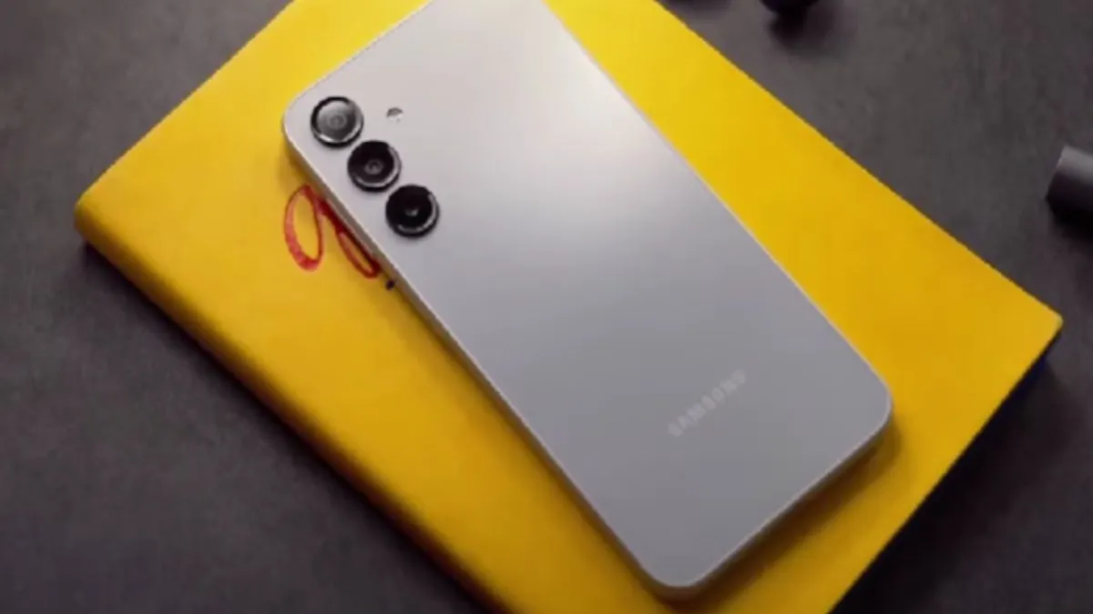 Bagi yang THR-nya di angka Rp2 jutaan, ada banyak HP, khususnya Samsung yang bisa dijadikan pilihan. Mari simak daftar lengkapnya.