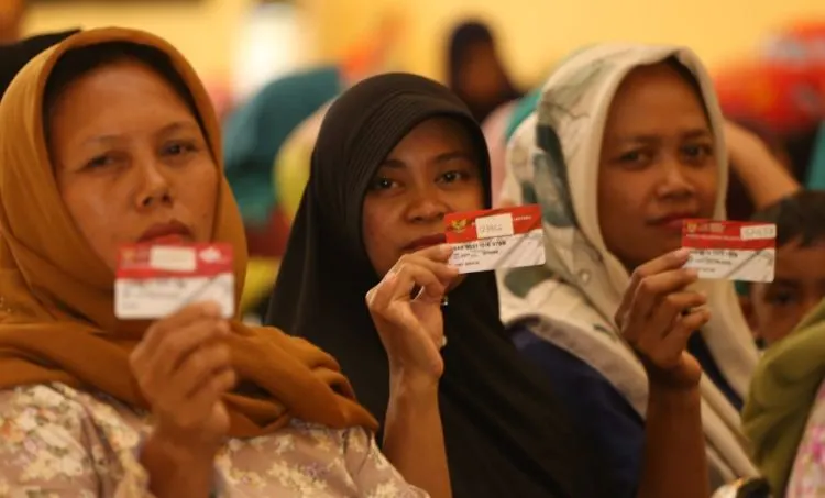 Kabar Gembira! KKS BRI dan BNI Sudah Cair, Cek Sekarang Status Kartu Kamu