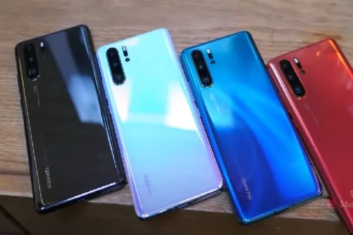 Jika sedang mencari HP yang mempunyai keunggulan di sektor fotografi, Huawei P20 Pro bisa kamu pertimbangkan.
