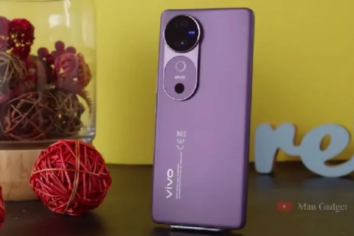Daya tarik utama Vivo V40 5G terletak di desain dan kualitas kamera yang superior dengan membawa kamera utama 50 MP.