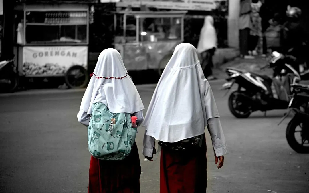 Daftar Barang yang Bisa Dibeli Pakai KJP Plus
