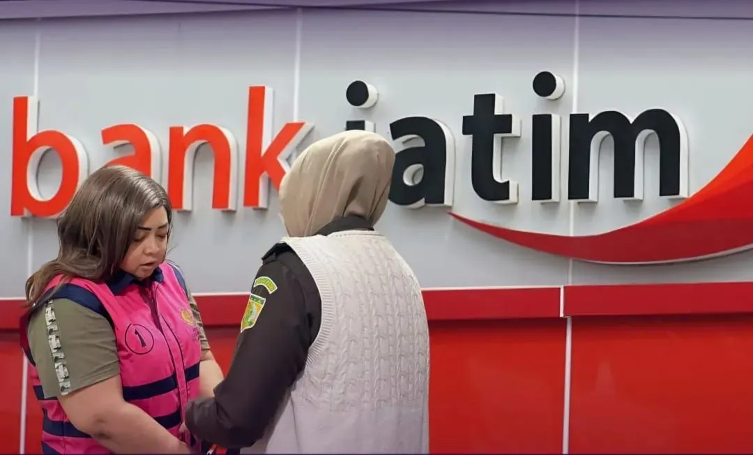 Dampak terbesar dari kasus ini adalah meningkatnya angka kredit bermasalah atau Non-Performing Loan (NPL), yang bisa memengaruhi stabilitas.