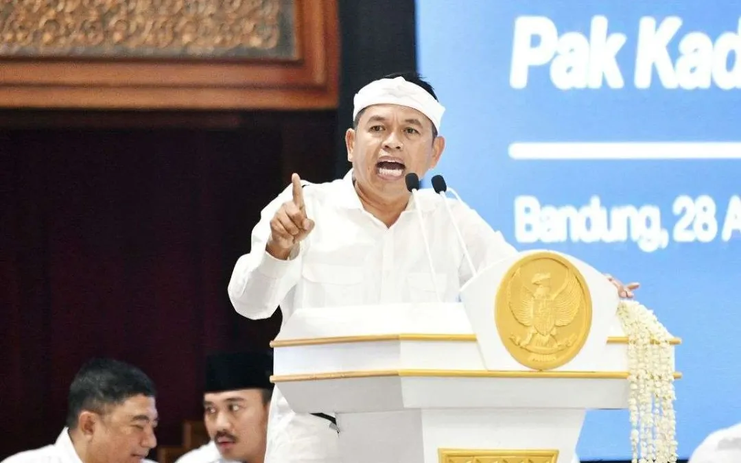Dedi Mulyadi mengusulkan agar prosedur vasektomi atau kontrasepsi permanen bagi pria dijadikan salah satu syarat untuk menerima bansos di wilayahnya.