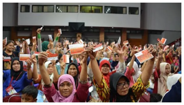 Imbas kenaikan Pajak Pertambahan Nilai (PPN) beredar info jika pemerintah akan memberikan bantuan sosial (bansos) khusus.