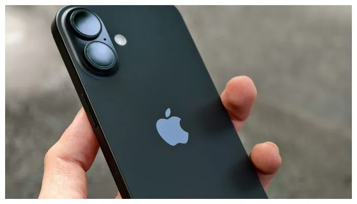 iPhone 16