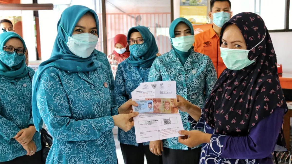Illustrasi. Meskipun DTSEN belum sepenuhnya final, informasi yang beredar menyebutkan bahwa nantinya penerima bansos Program Keluarga Harapan (PKH) dan Bantuan Pangan Non-Tunai (BPNT) akan dikelompokkan ke dalam tiga kategori
