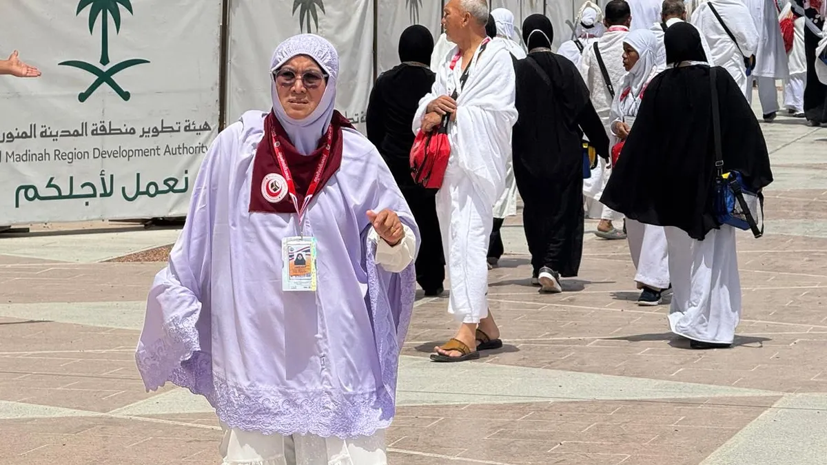 Ribuan jemaah calon haji Indonesia diketahui mulai bergerak dari Madinah ke Makkah sejak pukul 07.00 waktu Arab Saudi atau pukul 11.00 WIB.