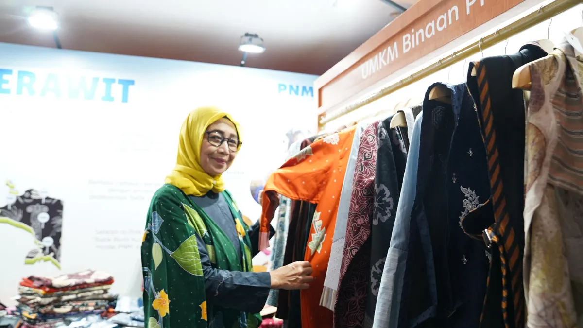 Bu Sri Kartini, nasabah Mekaar, jadi motor penggerak usaha dan solidaritas di Kampung Madani PNM Magelang.