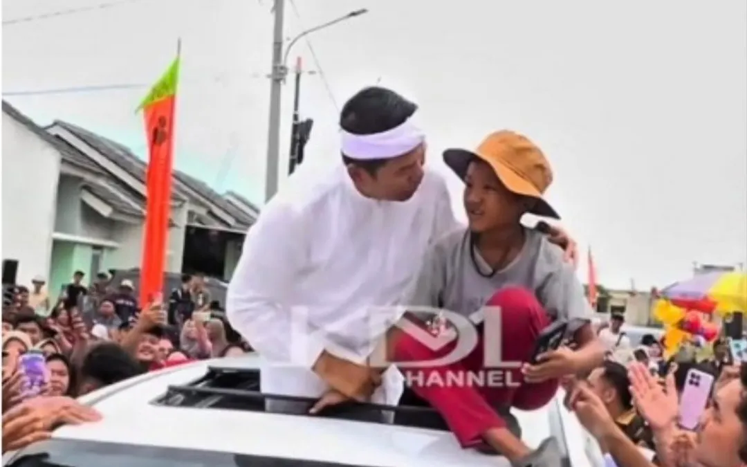 Gubernur Jawa Barat, Dedi Mulyadi, meraih tingkat kepuasan publik tertinggi selama 100 hari pertama masa kerjanya, yaitu mencapai 95 persen dibanding Gubernur Provinsi lainnya.