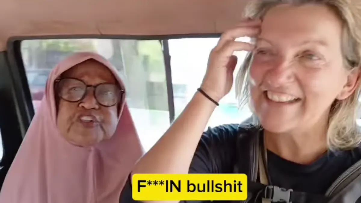 Warganet di sejumlah platform media sosial tengah dibuat terkejut dengan unggahan video tentang sosok nenek yang dianggap fasih berbahasa Inggris.