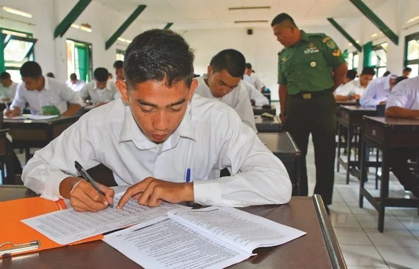 Ilustrasi. Siswa yang menjalani pendidikan karakter di barak militer ini berasal dari berbagai latar belakang kasus yang dinilai memerlukan perhatian