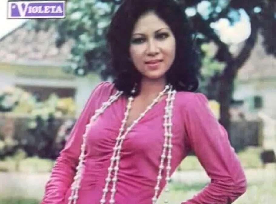 Titiek Puspa.