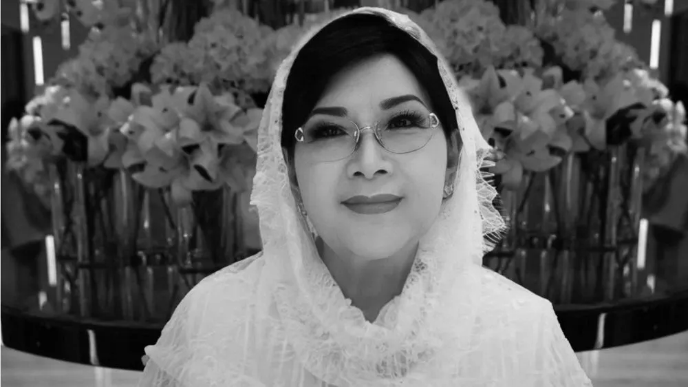 Titiek Puspa menjadi salah satu legenda dan ikon musik tanah air yang telah mencetak sejarah gemilang dalam dunia seni Indonesia.