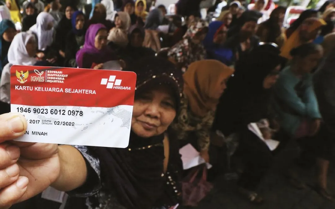 Illustrasi. KPM PKH BPNT Pemilik Kartu KKS dengan Ciri Ini Bisa Dapat BLT BBM di Tahun 2025