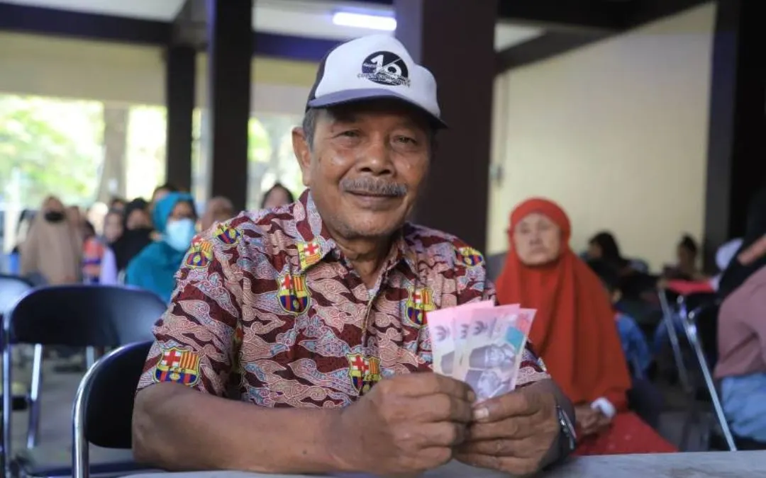 Illustrasi. Memasuki bulan Mei 2025, informasi bagi KPM yang memiliki kartu KKS Merah Putih yang sudah kedaluwarsa banyak dicari
