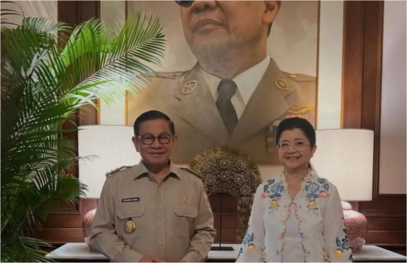Kebijakan baru yang telah diumumkan Pramono Anung berupa gratis biaya transportasi umum bagi 15 golongan masyarakat.