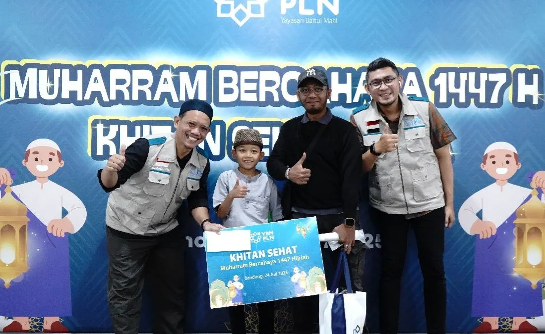 Kegiatan sosial khitanan massal secara gratis bagi 55 anak dari keluarga pra sejahtera.