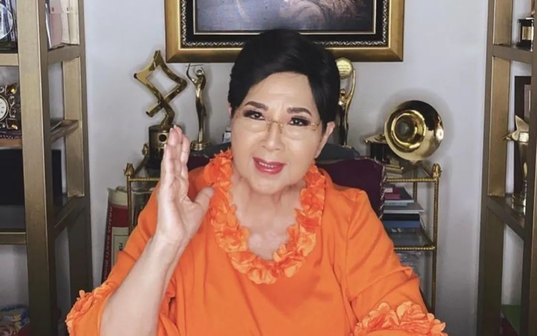 Kabar duka ini disampaikan langsung oleh putri sulungnya, Petty Tunjungsari, yang juga membeberkan kronologi kondisi sang ibu sebelum wafat.