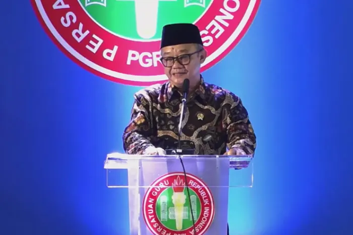 Mendikdasmen Abdul Mu&rsquo;ti mengumumkan sejumlah kebijakan baru untuk meningkatkan kualitas pendidikan.