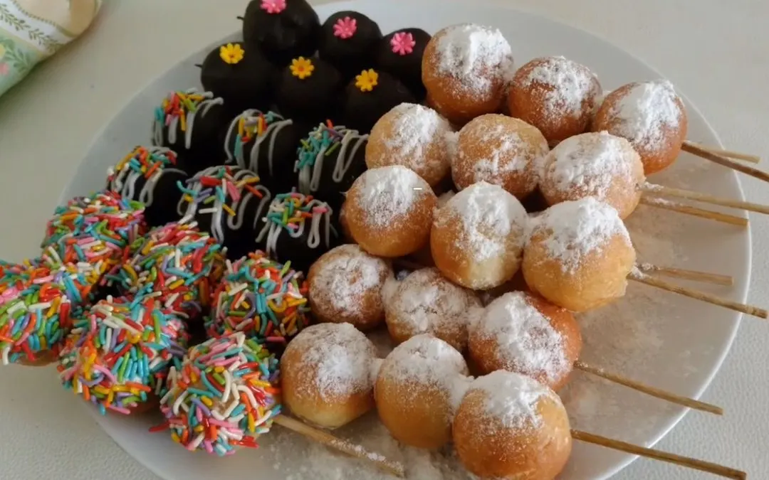 Menu Buka Puasa Sederhana Sate Donat dan Es Timun Markisa