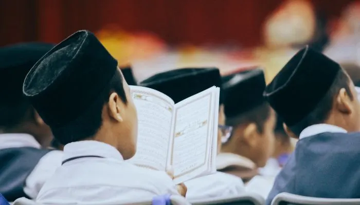 Khawatir akan banyak yang teledor tanpa sensor, MUI mengingatkan agar siaran Ramadhan 2025 tetap bersifat edukatif dan ramah bagi anak-anak.