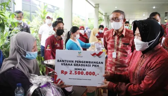 Informasi terkait pencairan PKH tahap 6 dan BPNT sudah mulai terdengar media sosial dan pernyataan para pendamping penerima manfaat.