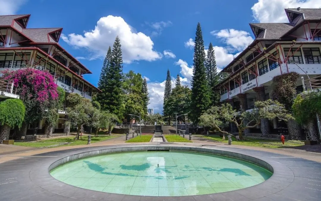 Illustrasi. 3 PTN Terbaik di Bandung untuk Referensi Daftar SNBP 2025, ITB Berada di Pucuk