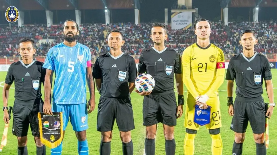 Pada pertandingan yang berlangsung ketat, wasit Thoriq menunjukkan performa gemilang dengan memimpin pertandingan tanpa kendala berarti.
