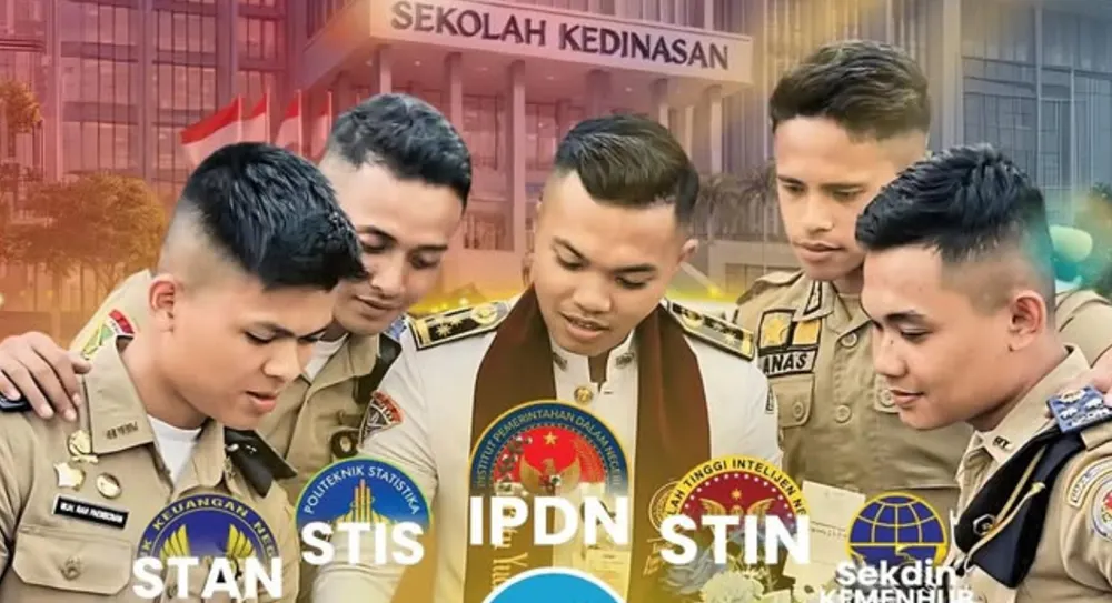 Para lulusan Sekolah Kedinasan memiliki kesempatan lebih besar untuk direkrut menjadi Aparatur Sipil Negara atau ASN.
