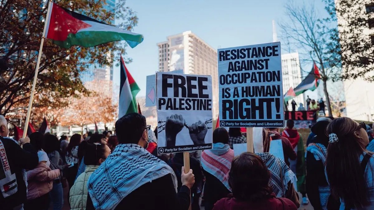Pejabat transisi AS menjelaskan Indonesia menjadi salah satu negara yang dipertimbangkan sebagai tujuan relokasi sementara bagi warga Gaza.
