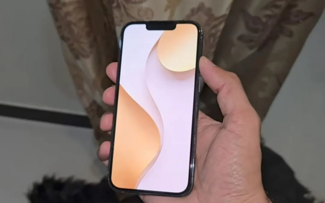 Beredar rumor bahwa iPhone SE 4 disebut-sebut akan dinamai iPhone 16e, tidak hanya tampil dengan desain ramping dan modern.
