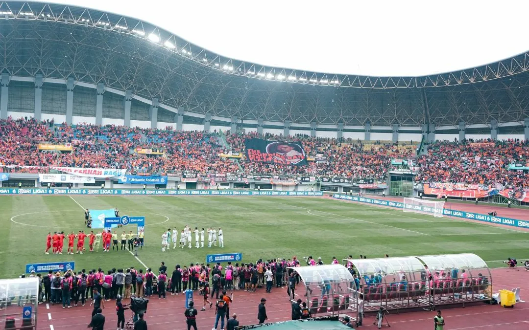 Persija Terkena Sanksi Denda dan Hukuman 4 Pertandingan Tanpa Penonton