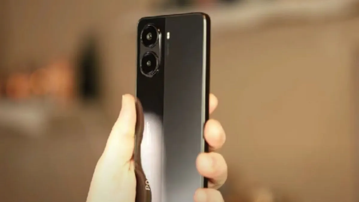 Poco F7 Ultra akan ditenagai chipset Snapdragon 8 Elite yang menjanjikan performa tinggi untuk bermain game dan multitasking.
